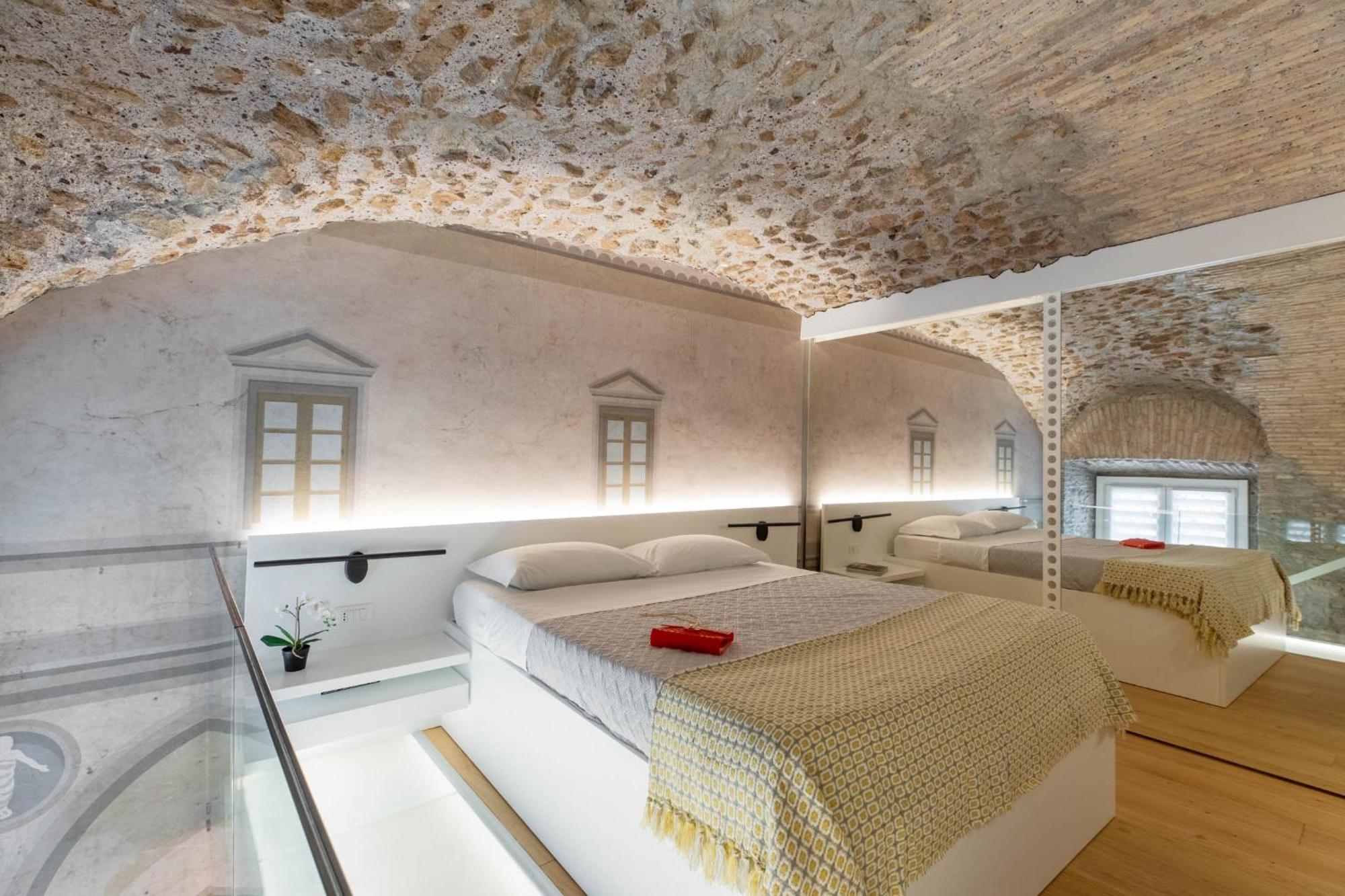 Iflat Glass And Stone Loft Apartment Rome Bagian luar foto